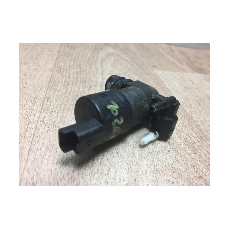 Pompe lave glace avant DACIA DUSTER 1 PHASE 1 d’occasion