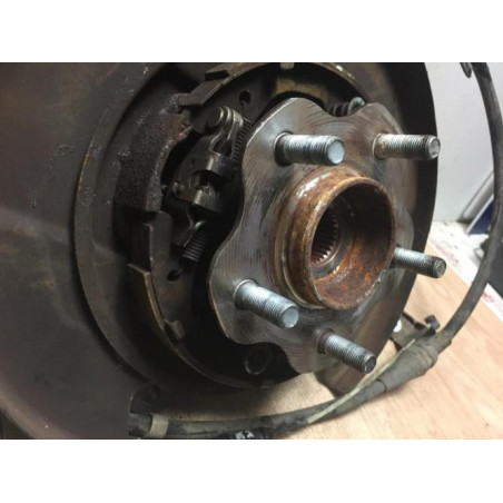 Fusee arriere droit NISSAN MURANO 1 d’occasion