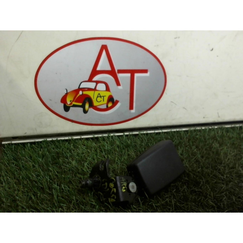 Attache ceinture arriere droit OPEL CORSA (D) PHASE 1 d’occasion
