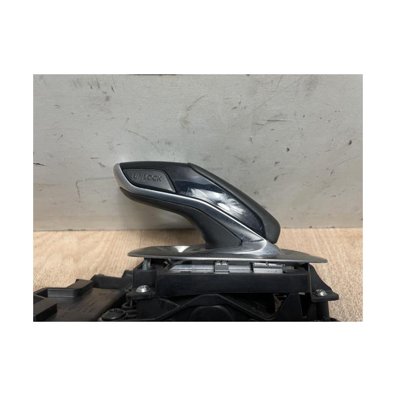 Levier de vitesses PEUGEOT 2008 2 d’occasion