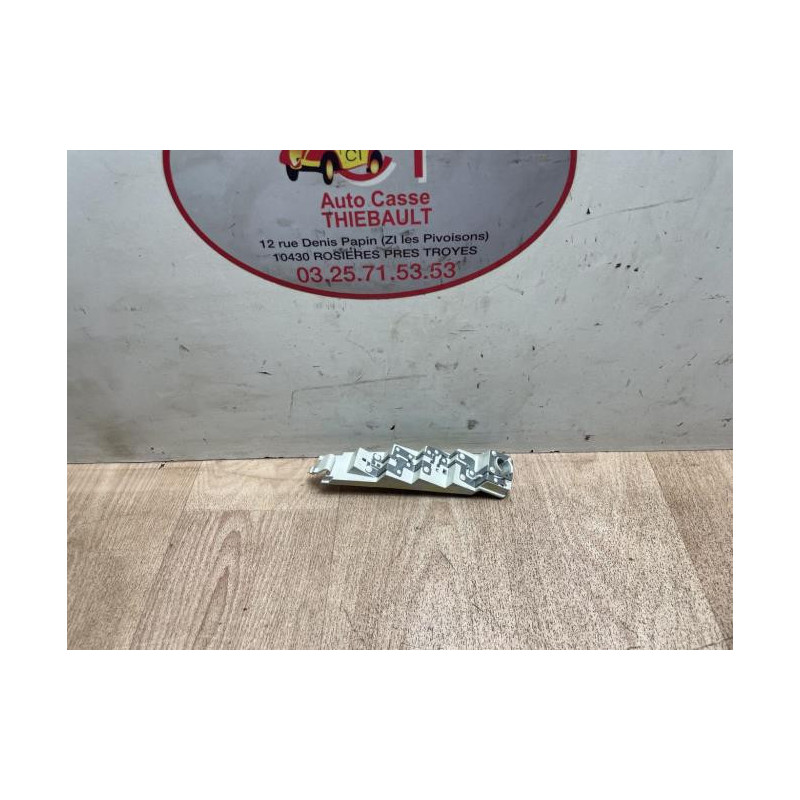 Platine feu arriere droit VOLVO V 50 PHASE 2 BREAK d’occasion
