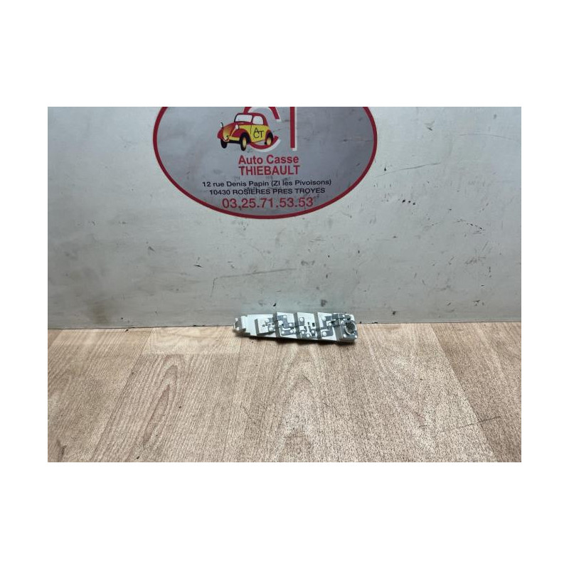 Platine feu arriere gauche VOLVO V 50 PHASE 2 BREAK d’occasion