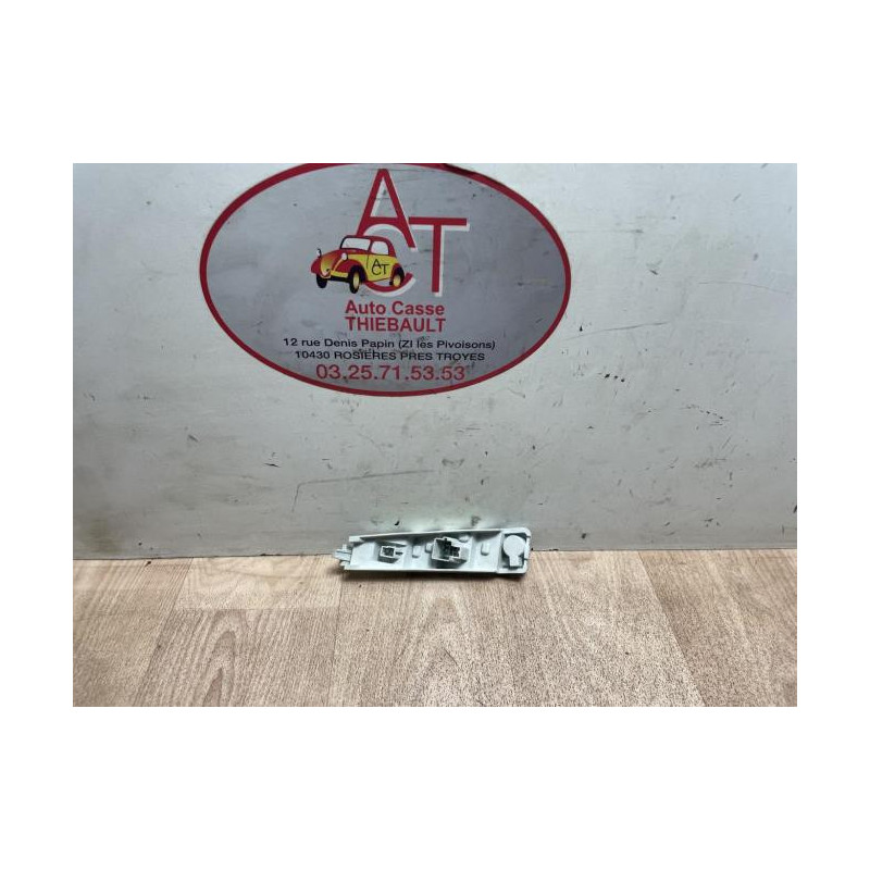 Platine feu arriere gauche VOLVO V 50 PHASE 2 BREAK d’occasion