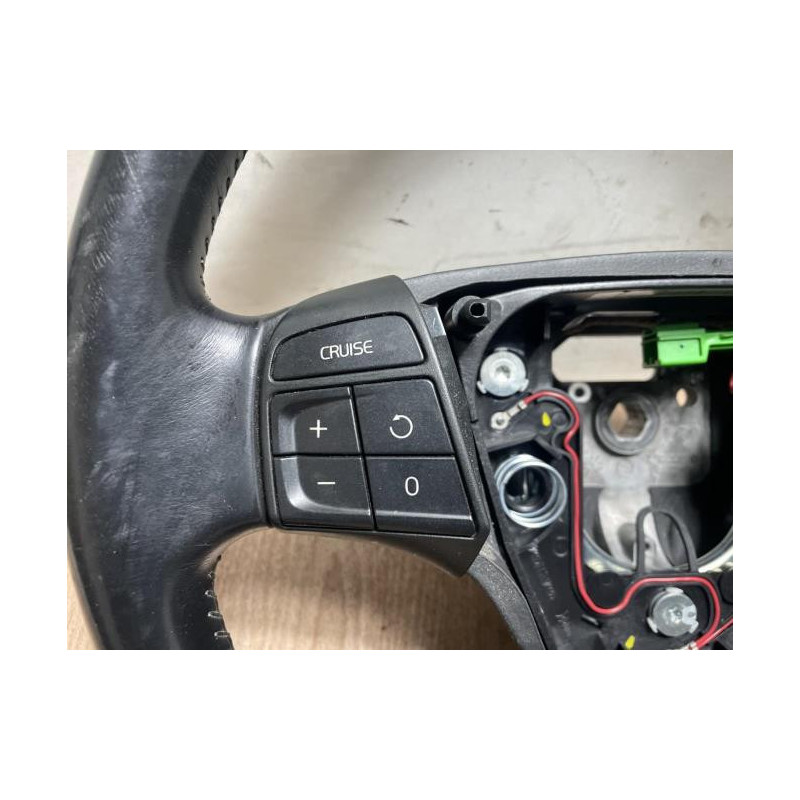 Volant VOLVO V 50 PHASE 2 BREAK d’occasion
