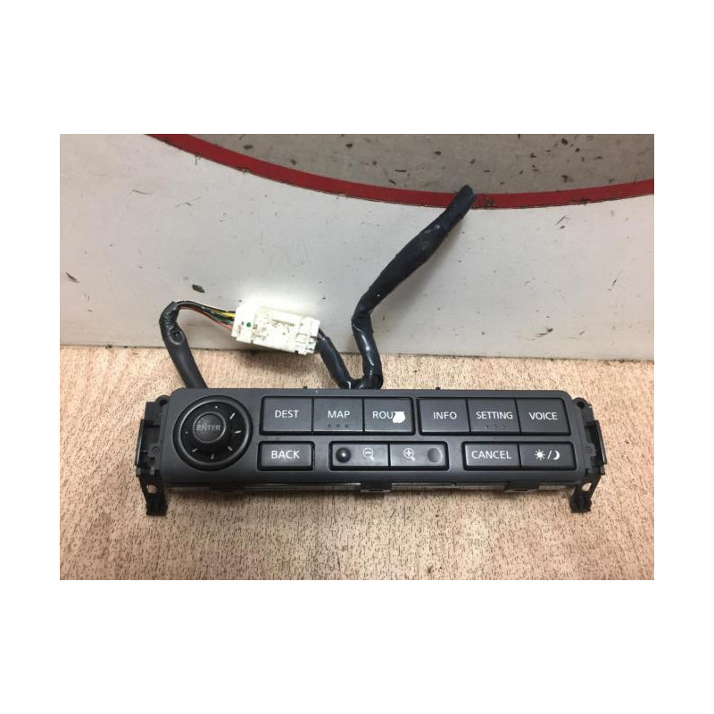 Commande GPS NISSAN MURANO 1 d’occasion