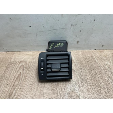 Aerateur tableau de bord avant droit VOLVO V 50 PHASE 2 BREAK d’occasion