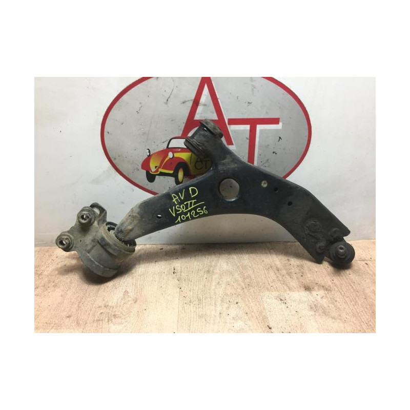 Triangle avant droit VOLVO V 50 PHASE 2 BREAK d’occasion