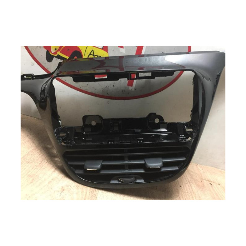 Facade autoradio PEUGEOT 208 1 PHASE 2 d’occasion