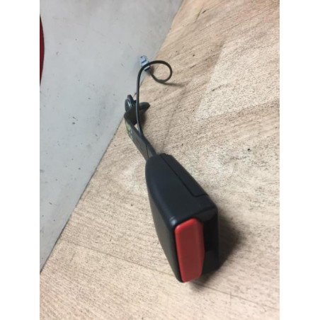 Attache ceinture avant droit RENAULT CLIO 4 PHASE 2 d’occasion