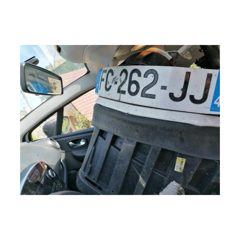 Attache ceinture avant droit RENAULT CLIO 4 PHASE 2 d’occasion