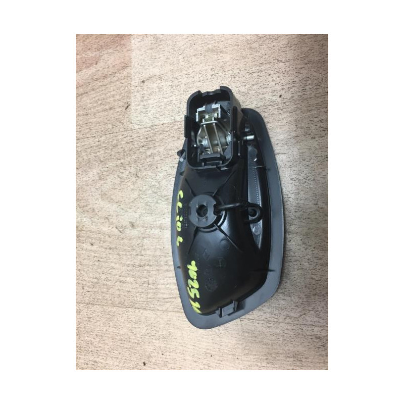 Poignee interieur arriere gauche RENAULT CLIO 4 PHASE 2 d’occasion