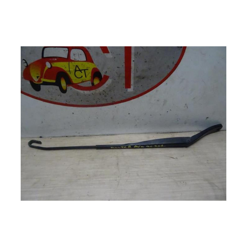 Bras essuie glace avant droit DACIA DUSTER 1 PHASE 2 d’occasion