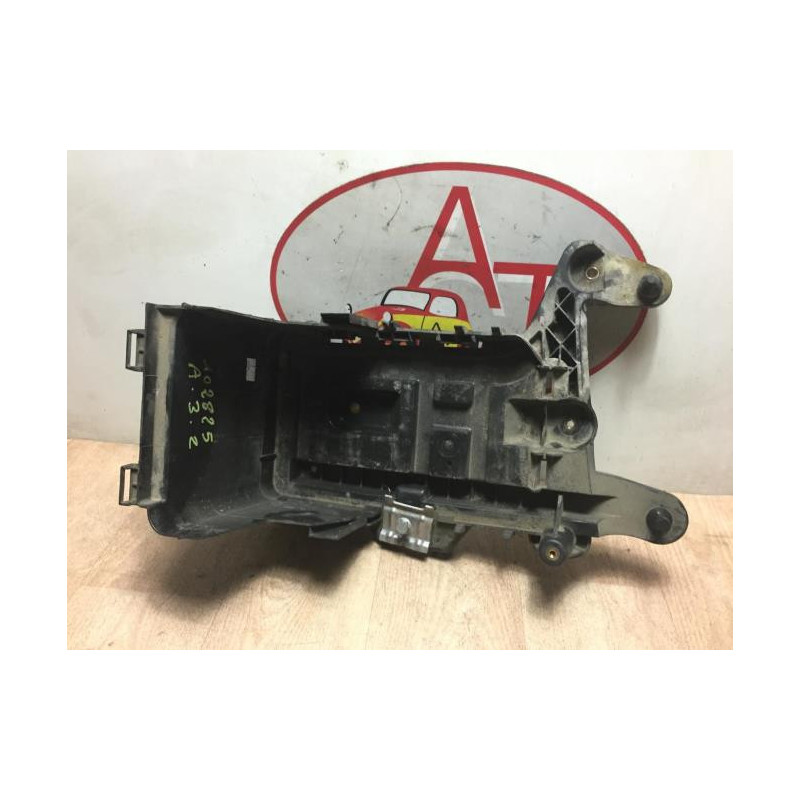Coffre à batterie AUDI A3 2 SPORTBACK PHASE 1 d’occasion