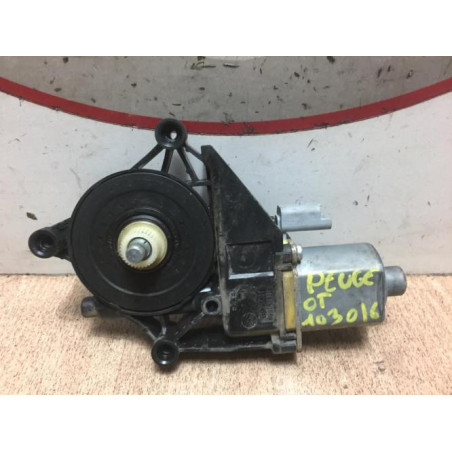 Moteur leve vitre avant droit PEUGEOT 208 1 PHASE 1 d’occasion