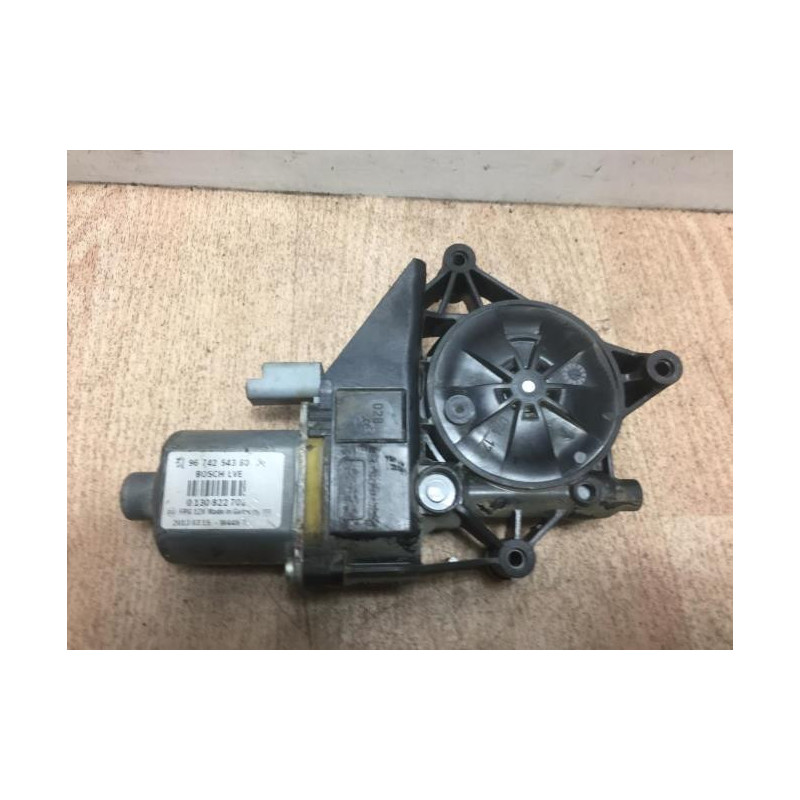 Moteur leve vitre avant droit PEUGEOT 208 1 PHASE 1 d’occasion