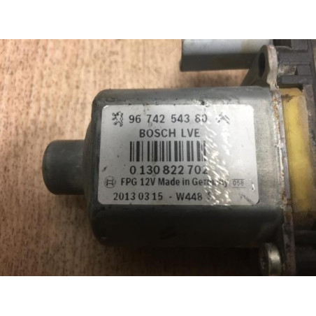 Moteur leve vitre avant droit PEUGEOT 208 1 PHASE 1 d’occasion