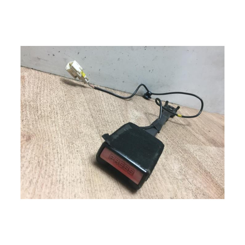 Attache ceinture avant gauche PEUGEOT 308 1 PHASE 1 d’occasion
