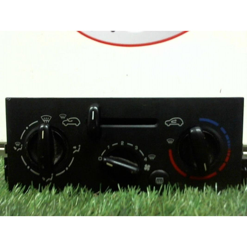 Commande chauffage PEUGEOT 207 1.4 16V d’occasion