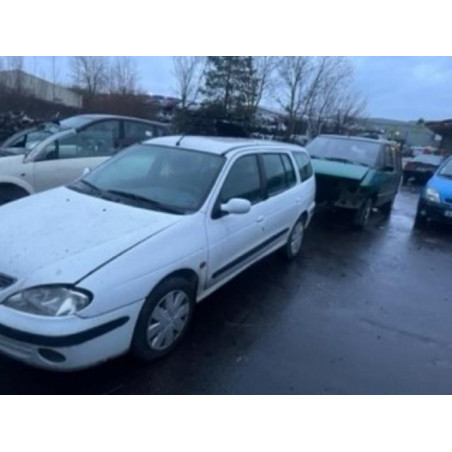 Collecteur d'admission RENAULT MEGANE 1 BREAK d’occasion