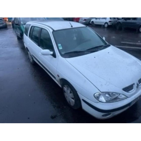 Rampe injection RENAULT MEGANE 1 BREAK d’occasion