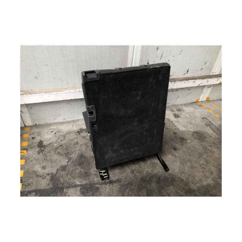 Siege arriere gauche/droit (3 EME RANGEE) VOLKSWAGEN TOURAN 1 PHASE 1 d’occasion