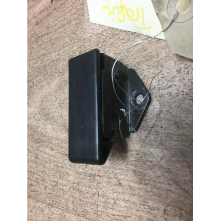 Poignee interieur porte de coffre droite RENAULT TRAFIC 1 PHASE 3 d’occasion