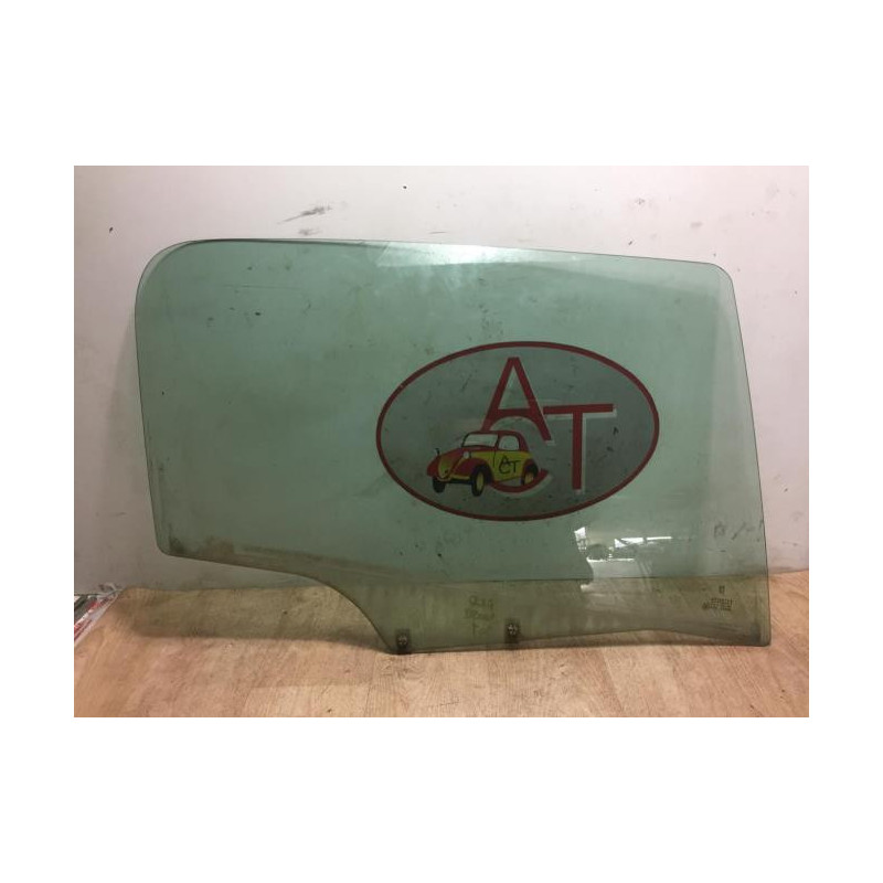Vitre arriere droit PEUGEOT 307 PHASE 1 d’occasion
