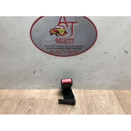 Attache ceinture arriere centrale FIAT STILO d’occasion