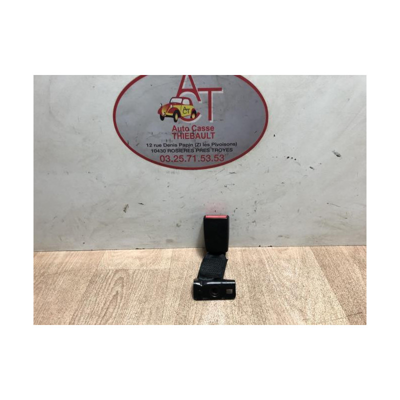 Attache ceinture arriere centrale FIAT STILO d’occasion