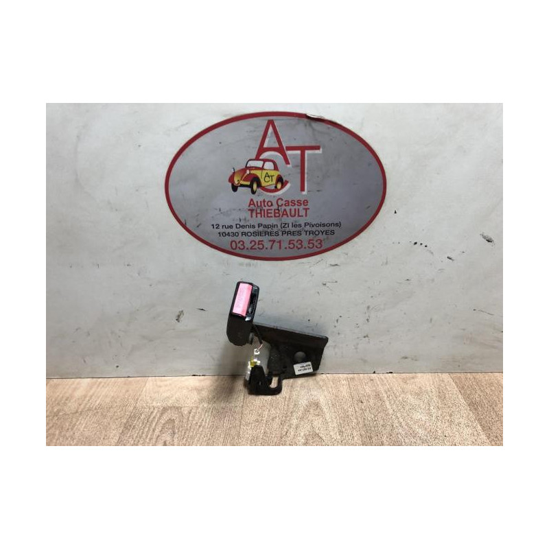 Attache ceinture arriere gauche CITROEN C4 1 PHASE 2 d’occasion