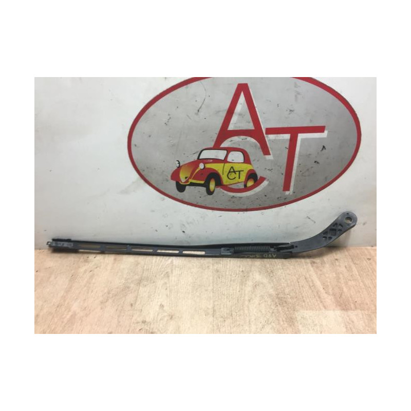 Bras essuie glace avant droit PEUGEOT 307 PHASE 2 CABRIOLET d’occasion