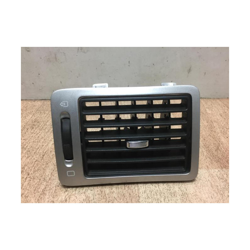 Aerateur tableau de bord avant gauche PEUGEOT 307 PHASE 2 CABRIOLET d’occasion