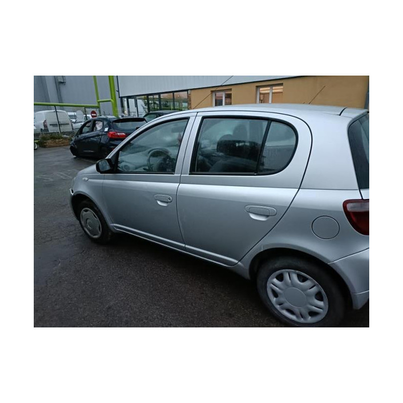 Baie de pare brise TOYOTA YARIS 1 PHASE 1 d’occasion