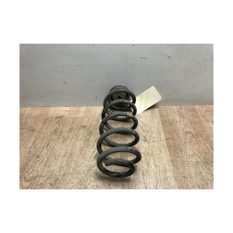 Ressort de suspension arriere gauche PEUGEOT 307 PHASE 2 CABRIOLET d’occasion