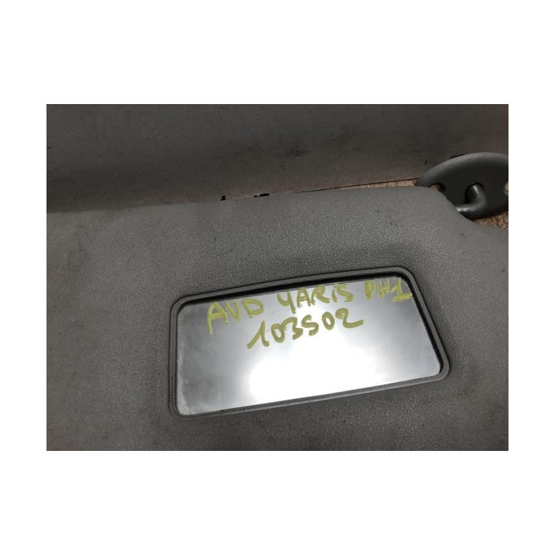 Pare soleil droit TOYOTA YARIS 1 PHASE 1 d’occasion