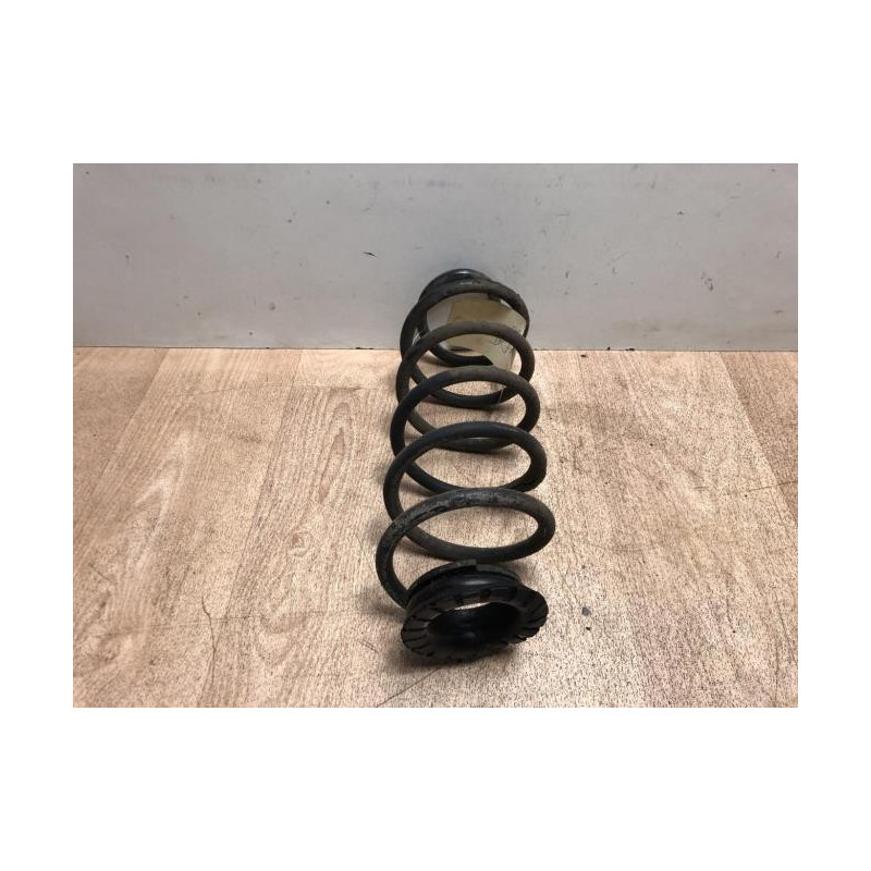Ressort de suspension arriere gauche FIAT STILO d’occasion