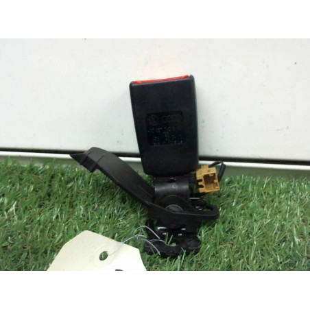 Attache ceinture arriere droit AUDI A6 (C7) AVANT d’occasion
