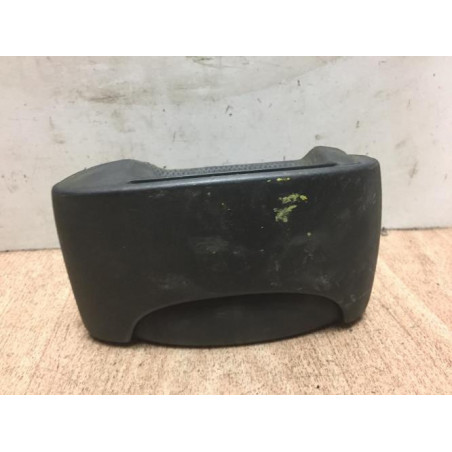 Poignee porte coffre gauche RENAULT KANGOO 1 PHASE 2 d’occasion