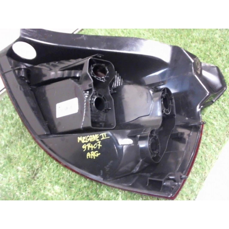 Feu arriere principal gauche (feux) RENAULT MEGANE II COUPE PHASE 1 d’occasion