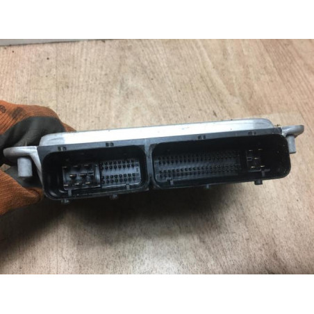 Calculateur moteur VOLKSWAGEN POLO 4 PHASE 2 d’occasion