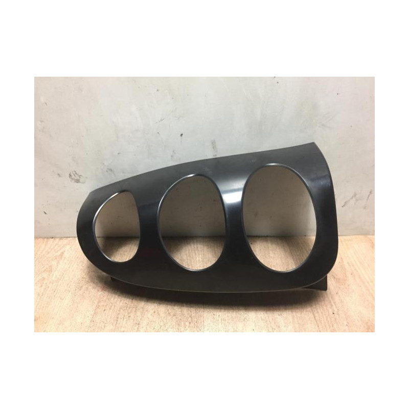 Enjoliveur de feu arriere droit SMART FORTWO 1 PHASE 2 COUPE d’occasion