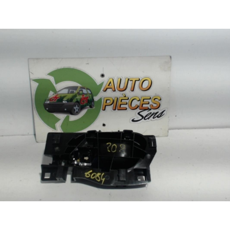 Poignee interieur avant droit PEUGEOT 208 1 PHASE 1 d’occasion