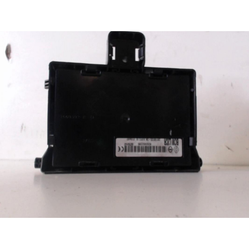 Boitier servitude moteur (BSM) RENAULT CLIO 3 PHASE 1 d’occasion