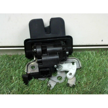 Serrure de coffre AUDI A6 (C7) AVANT d’occasion