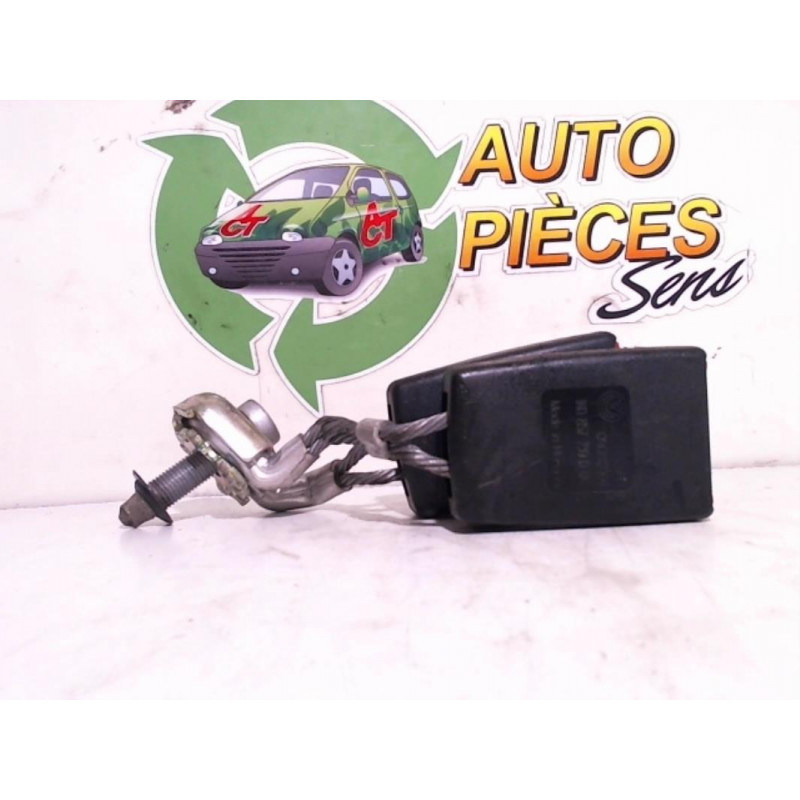 Attache ceinture arriere centrale VOLKSWAGEN GOLF 5 d’occasion