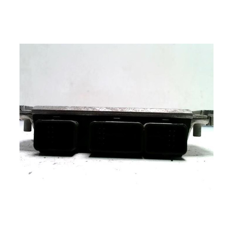 Calculateur moteur PEUGEOT 607 PHASE 1 d’occasion