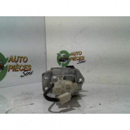 Serrure de coffre SUZUKI SWIFT 3 d’occasion