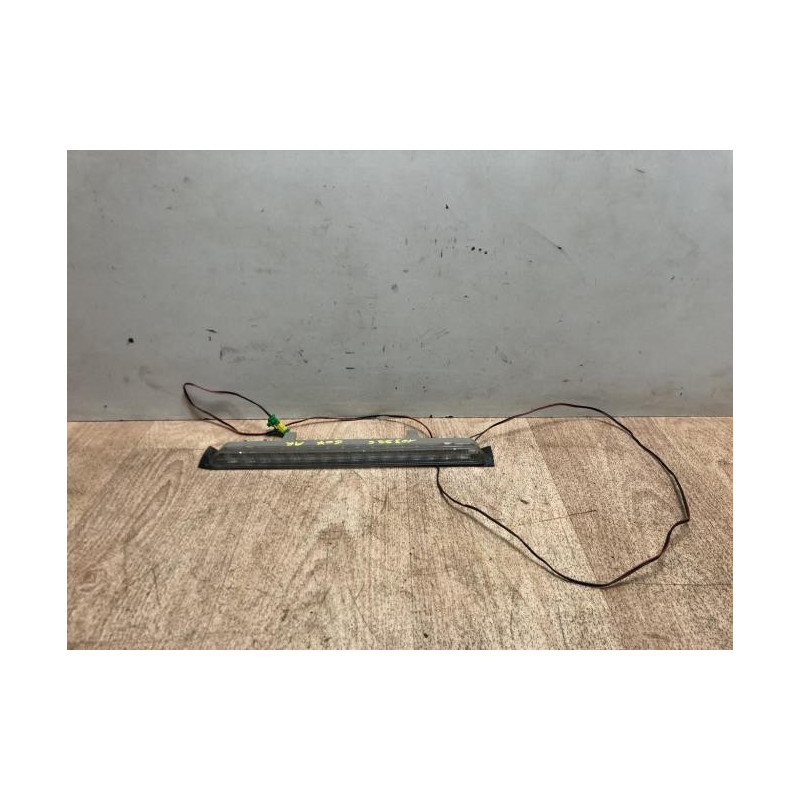 Feu arriere stop central PEUGEOT 607 PHASE 1 d’occasion