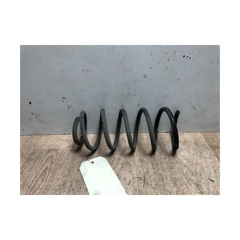 Ressort de suspension arriere gauche SMART FORTWO 1 PHASE 2 COUPE d’occasion