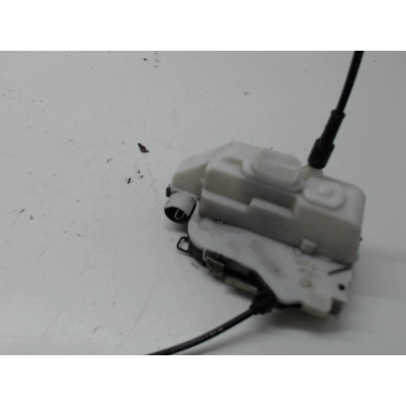 Serrure avant droit CITROEN C2 PHASE 1 d’occasion